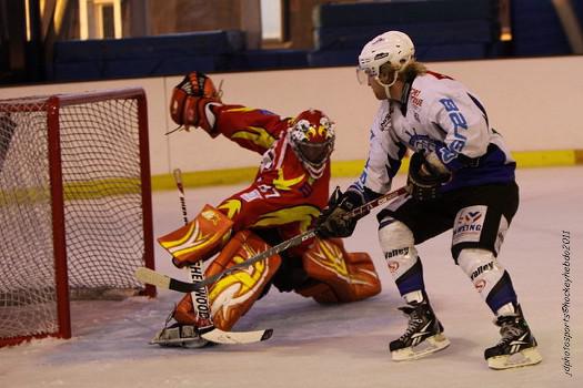 Photo hockey Division 2 - D2 : 3me journe - B : Orlans vs Courchevel-Mribel-Pralognan - Orlans limite les dgts