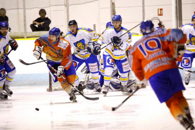 Photo hockey Division 2 - D2 : 4me journe - B : Clermont-Ferrand vs Wasquehal Lille - Clermont, de la progression  la victoire