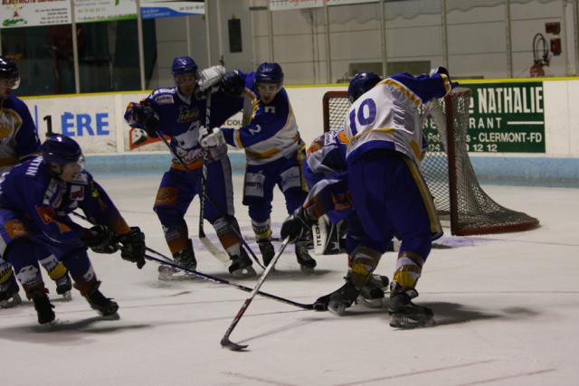 Photo hockey Division 2 - D2 : 5me journe poule A : Clermont-Ferrand vs Champigny-sur-Marne - Clermont devance Champigny