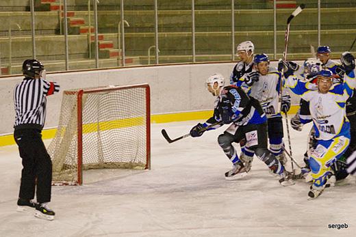 Photo hockey Division 2 - D2 : 6me journe - B : Courchevel-Mribel-Pralognan vs Toulon - D2 : Val vanoise Toulon, derby altitude!