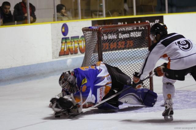 Photo hockey Division 2 - D2 : 6me journe poule A : Clermont-Ferrand vs Tours  - Clermont rsiste, Tours gagne