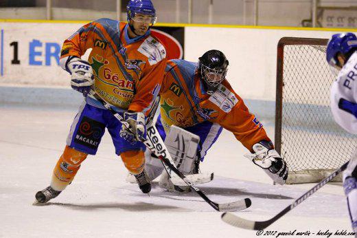 Photo hockey Division 2 - D2 : 9me journe - B : Clermont-Ferrand vs Compigne - Oh quelle belle victoire !