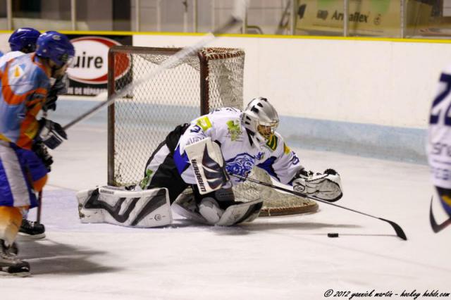 Photo hockey Division 2 - D2 : 9me journe - B : Clermont-Ferrand vs Compigne - Oh quelle belle victoire !
