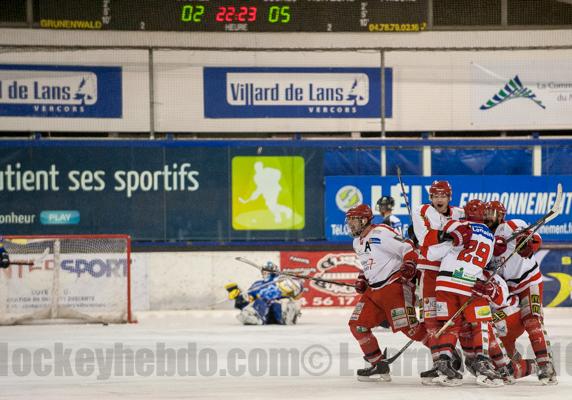 Photo hockey Division 2 - D2 : Play Off - 1/4 de finale - Retour : Villard-de-Lans vs Amnville - D2 play off : La mauvaise blague des Ours ! 