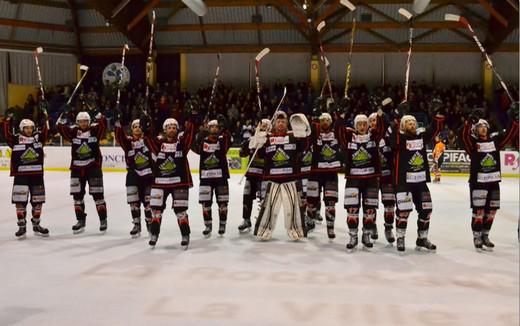 Photo hockey Division 2 - D2 : Play Off - 1/8me de finale - Retour : La Roche-sur-Yon vs Boulogne Billancourt - En toute logique les Aigles s