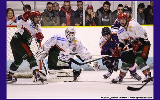 Photo hockey Division 2 - D2 : Play Off - Finale - match 1 : Clermont-Ferrand vs Cergy-Pontoise - Clermont : un patin vers le titre