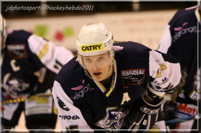 Photo hockey Division 2 - D2 : play-off, 1/2 finale, match aller : Dunkerque vs Cholet  - La manche en mer du nord