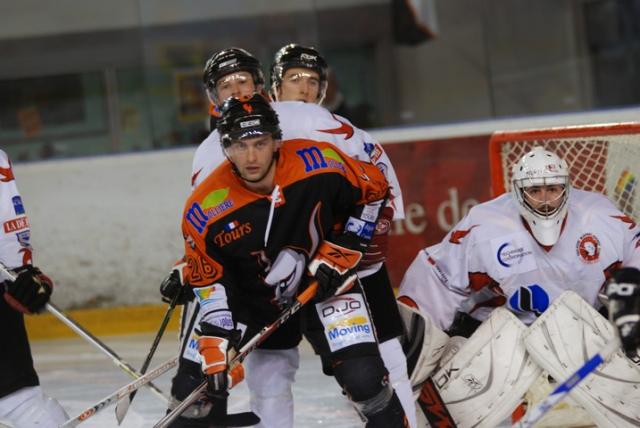 Photo hockey Division 2 - D2 : Play off 1/4 de finale : Tours  vs Toulouse-Blagnac - Un mal pour un bien