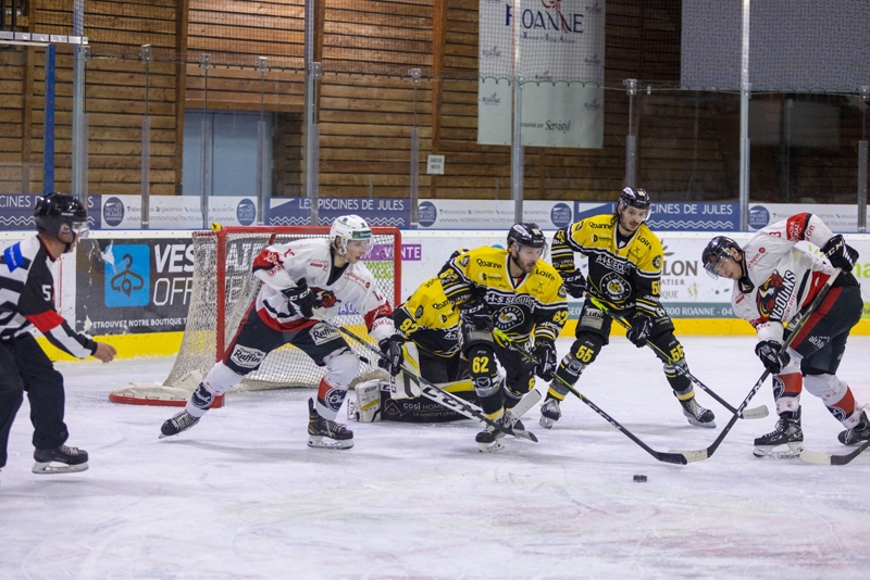 Photo hockey Division 2 - D2 : Play-off 1/4 de Finale Aller : Roanne vs Morzine-Avoriaz - Roanne dfait par indiscipline ???