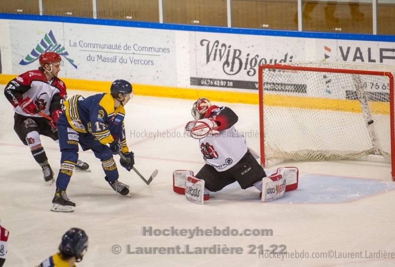 Photo hockey Division 2 - D2 : Play-off 1/4 de Finale Aller : Villard-de-Lans vs Annecy -  Annecy se fait peur face aux Ours