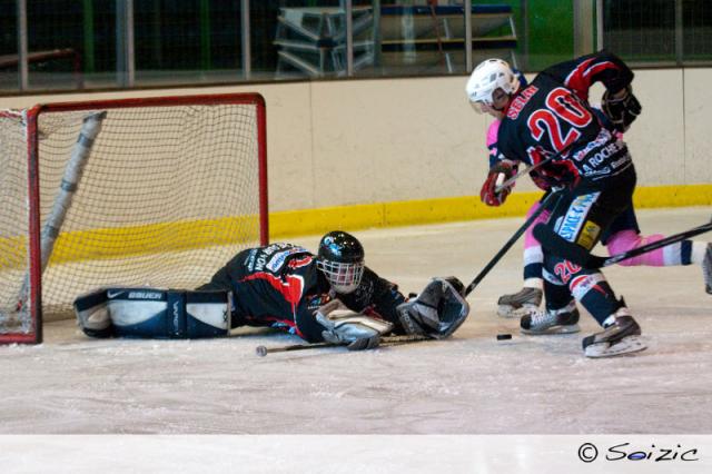 Photo hockey Division 2 - D2 : Play off petite finale : La Roche-sur-Yon vs Paris (FV) - Match au gout de vacances