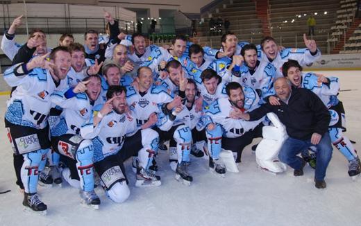 Photo hockey Division 2 - D2 : Play Offs 1/2 finale - match 2 : Courchevel-Mribel-Pralognan vs Tours  - L