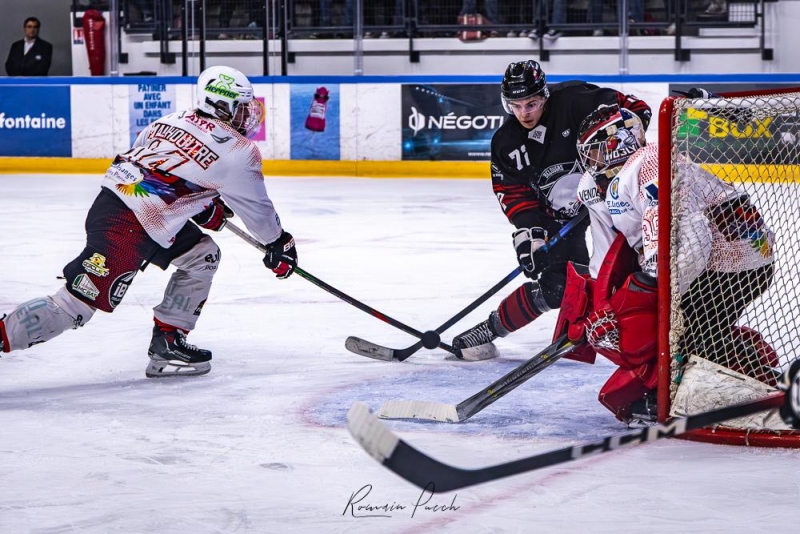 Photo hockey Division 2 - Division 2 - 1/4 de Finale - Match 1 : Toulouse-Blagnac vs La Roche-sur-Yon - Le Hogly s
