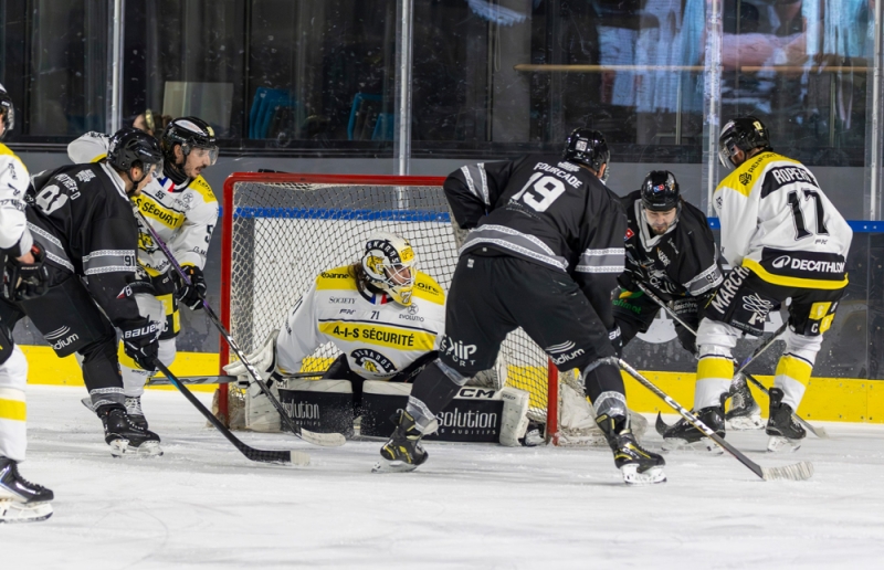 Photo hockey Division 2 - Division 2 - 1/4 de Finale - Match 2 : Brest  vs Roanne - Fin du r�ve pour Brest