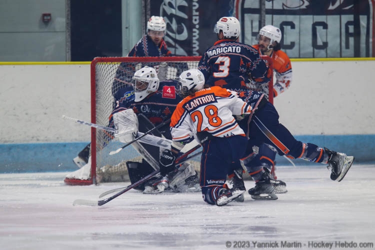 Photo hockey Division 2 - Division 2 : 10me journe : Clermont-Ferrand vs Montpellier  - Clermont : Dfaite maladive ?