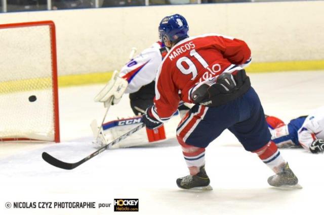 Photo hockey Division 2 - Division 2 : 10me journe : Wasquehal Lille vs Asnires - Les Lionsont le vent en poupe