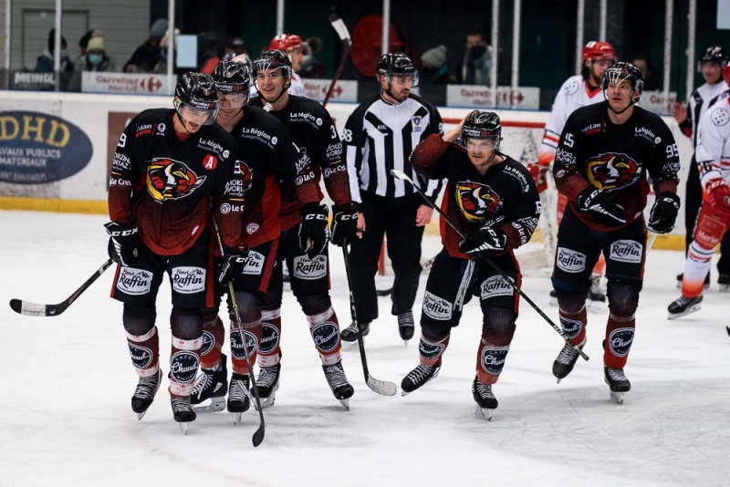 Photo hockey Division 2 - Division 2 : 11me journe : Morzine-Avoriaz vs Valence - Les leaders Morzinois prennent  leur revanche face aux Lynx 