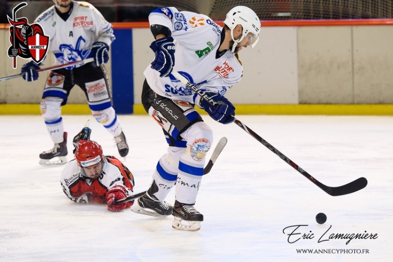 Photo hockey Division 2 - Division 2 : 13me journe : Annecy vs Courchevel-Mribel-Pralognan - Un derby explosif