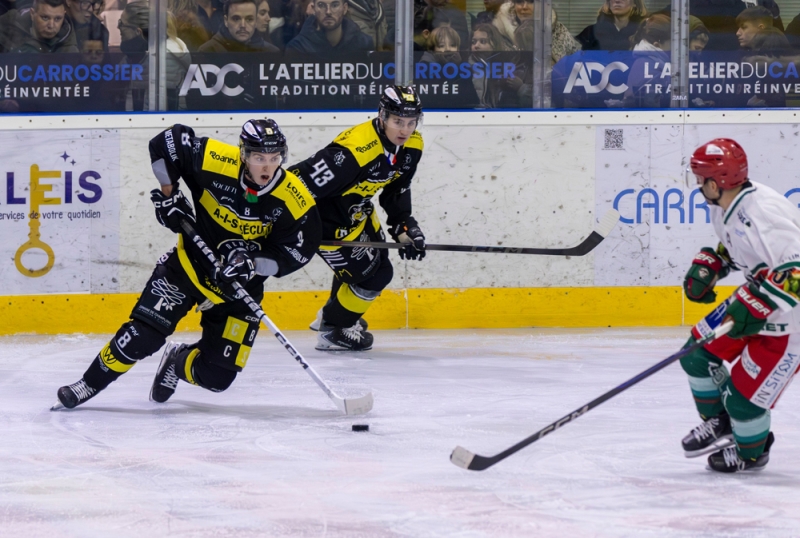 Photo hockey Division 2 - Division 2 : 14�me journ�e : Roanne vs Anglet II - Roanne brise l
