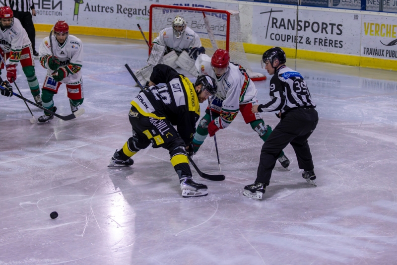 Photo hockey Division 2 - Division 2 : 14�me journ�e : Roanne vs Anglet II - Roanne brise l