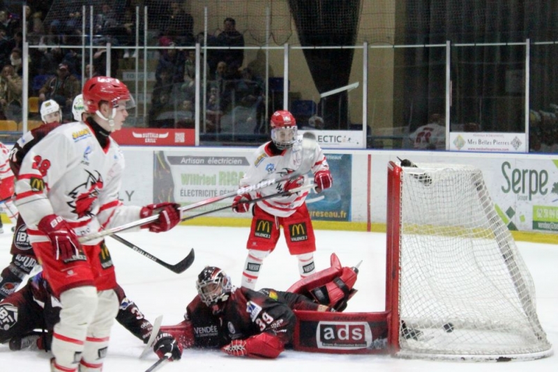 Photo hockey Division 2 - Division 2 : 15me journe : La Roche-sur-Yon vs Valence - Valence fait la passe de 3 en Vende