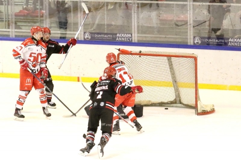 Photo hockey Division 2 - Division 2 : 18�me journ�e : Annecy vs Valence - Annecy s�offre le leader