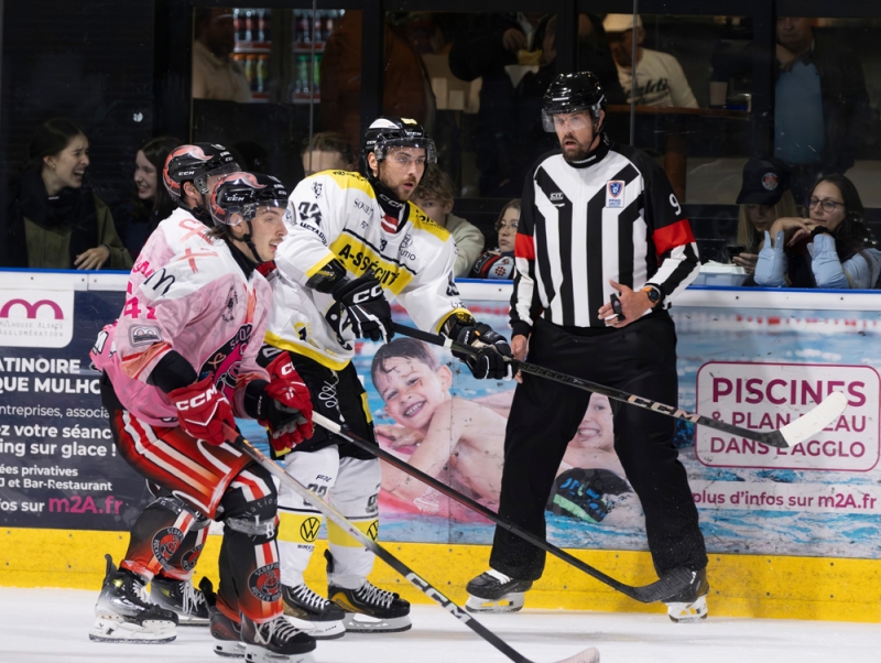 Photo hockey Division 2 - Division 2 : 1re journe : Mulhouse vs Roanne - Roanne gche la fte  Mulhouse pour la premire journe