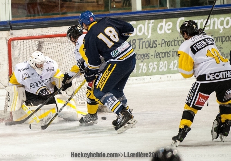 Photo hockey Division 2 - Division 2 : 1re journe : Villard-de-Lans vs Roanne - Les Ours encore en hibernation