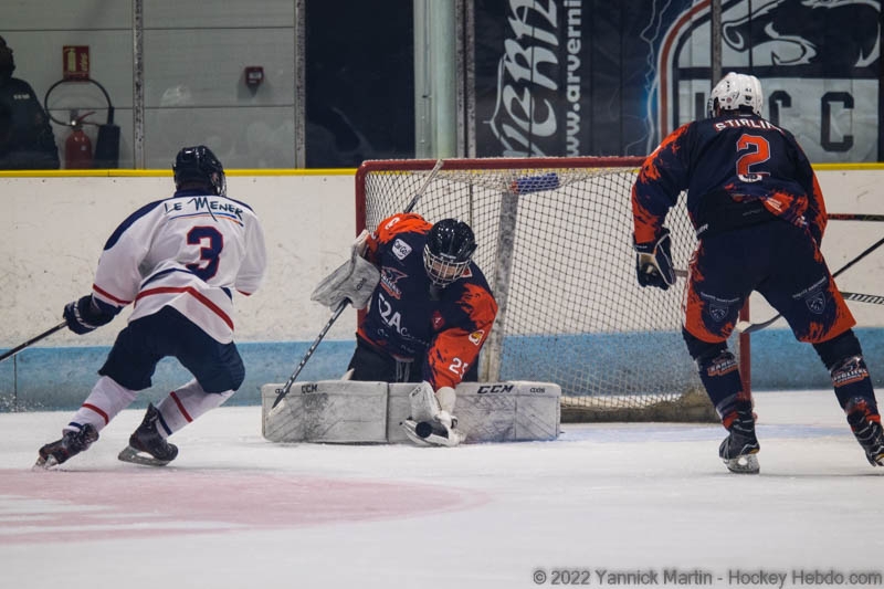 Photo hockey Division 2 - Division 2 : 2me journe : Clermont-Ferrand vs Angers II - Le vol exasprant des Ducs