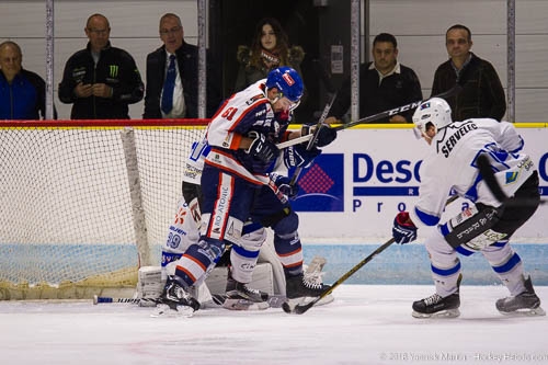 Photo hockey Division 2 - Division 2 : 2me journe : Clermont-Ferrand vs Courchevel-Mribel-Pralognan - Clermont continue sur sa lance