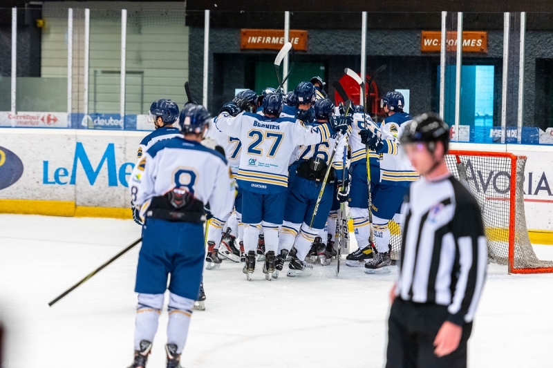 Photo hockey Division 2 - Division 2 : 3me journe : Morzine-Avoriaz vs Villard-de-Lans - D2 : Villard par la plus petite des marges