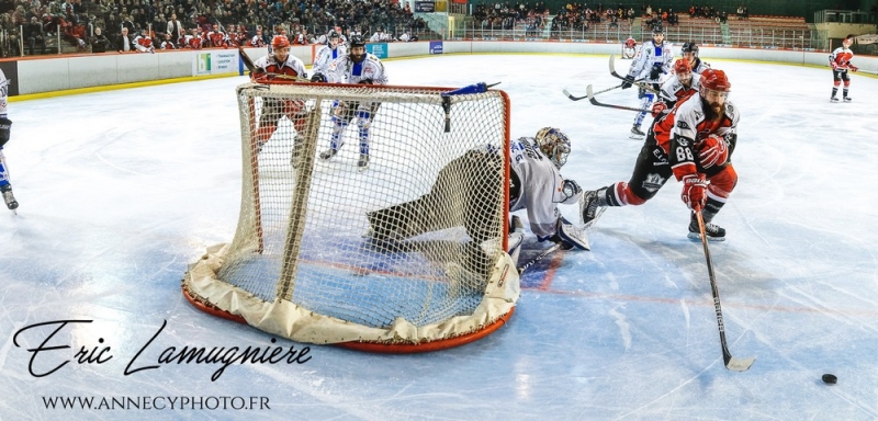 Photo hockey Division 2 - Division 2 : 4me journe : Annecy vs Courchevel-Mribel-Pralognan - Un derby sous tension