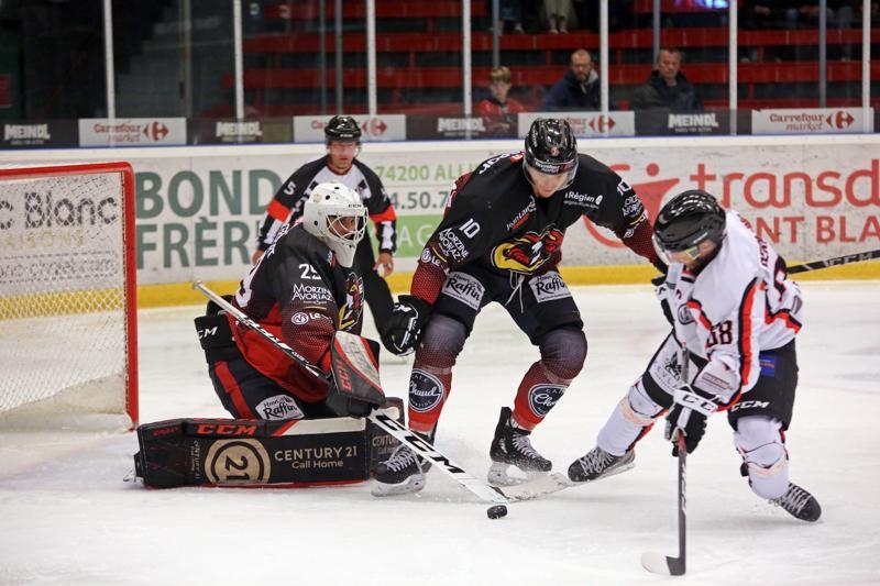 Photo hockey Division 2 - Division 2 : 4me journe : Morzine-Avoriaz vs Toulouse-Blagnac - Les Pingouins reprennent leur glisse