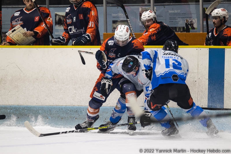 Photo hockey Division 2 - Division 2 : 5ème journée : Clermont-Ferrand vs Courchevel-Méribel-Pralognan - Très frustrante défaite de Clermont