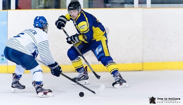 Photo hockey Division 2 - Division 2 : 6me journe : Chlons-en-Champagne vs Paris (FV) - Les Volants explosent