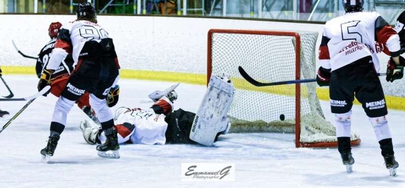 Photo hockey Division 2 - Division 2 : 6me journe : Valence vs Morzine-Avoriaz - Les Pingouins s