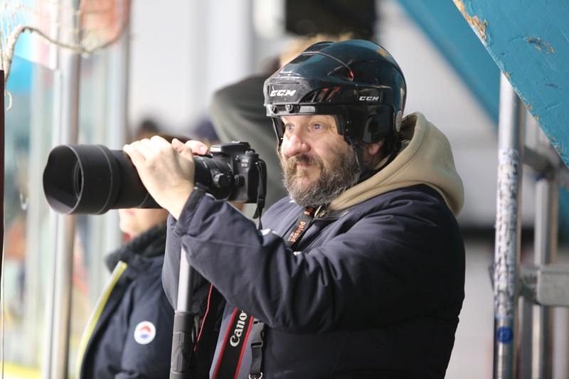 Photo hockey Division 2 - Division 2 : Clermont-Ferrand (Les Sangliers Arvernes) - Hommage  Yannick Martin (Photographe HH)