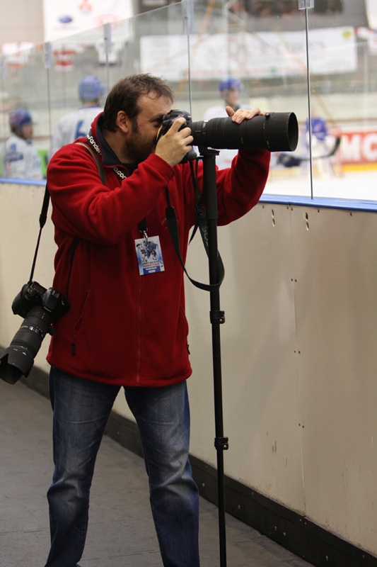 Photo hockey Division 2 - Division 2 : Clermont-Ferrand (Les Sangliers Arvernes) - Hommage  Yannick Martin (Photographe HH)