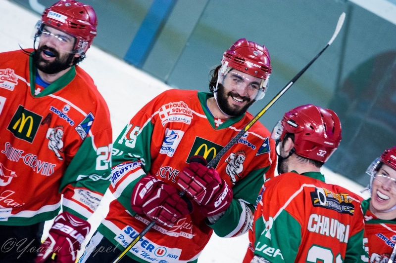 Photo hockey Division 2 - Division 2 - Play-off , demi-finale, match 1 : Mont-Blanc vs Cergy-Pontoise - D2 : Le HC Mont-Blanc au rendez-vous