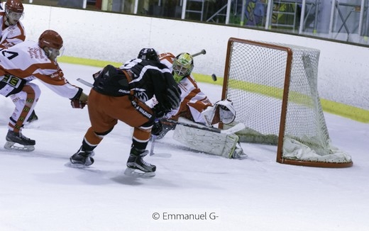 Photo hockey Division 2 - Division 2 : playoff, huitime de finale, match 1 : Valence vs Amnville - Place au PLAY OFF