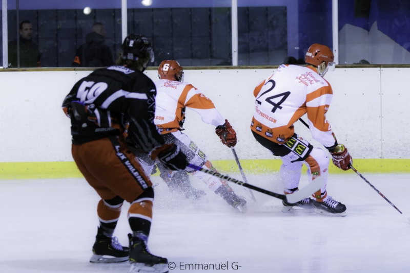 Photo hockey Division 2 - Division 2 : playoff, huitime de finale, match 1 : Valence vs Amnville - Place au PLAY OFF