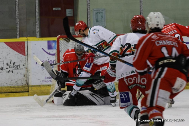 Photo hockey Division 2 - Division 2 - Poule de maintien - J4 : Dijon  vs Anglet II - Echec et mat pour Messire le Duc