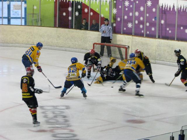 Photo hockey Division 3 - D3 : 2me journe : Besanon vs Dijon II - Les Ducs abattus au pied du Rempart