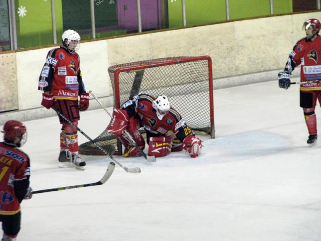 Photo hockey Division 3 - D3 : 7me journe : Besanon vs Morzine-Avoriaz II - On retiendra la victoire