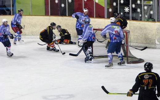 Photo hockey Division 3 - D3 : journe du 02/02/2013 : Besanon vs Epinal  - Nage en eaux troubles