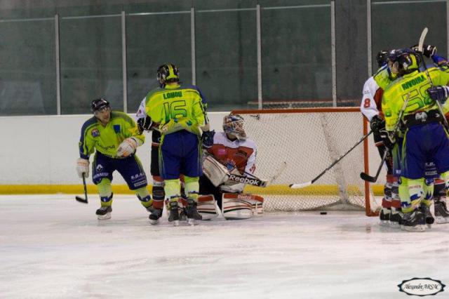 Photo hockey Division 3 - D3 : journe du 02/11/2013 : Valenciennes vs Chlons-en-Champagne - Difficile !