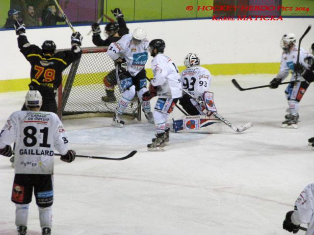 Photo hockey Division 3 - D3 : journe du 25/01/2014 : Besanon vs Colmar - Une der qui a du panache