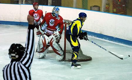 Photo hockey Division 3 - D3 - Play Off : Limoges vs Courbevoie II - Les Taureaux de Feu se rassurent