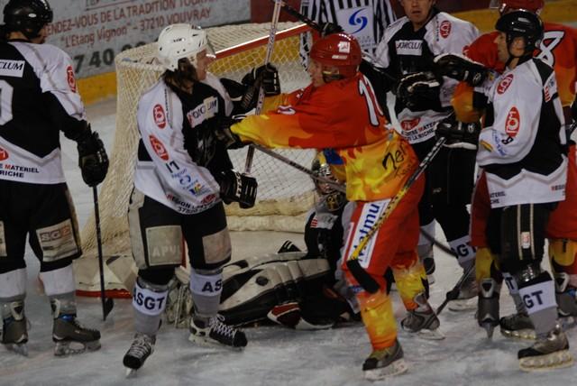 Photo hockey Division 3 - D3 - Play Off : Marseille vs Orlans - Pour une poigne de secondes