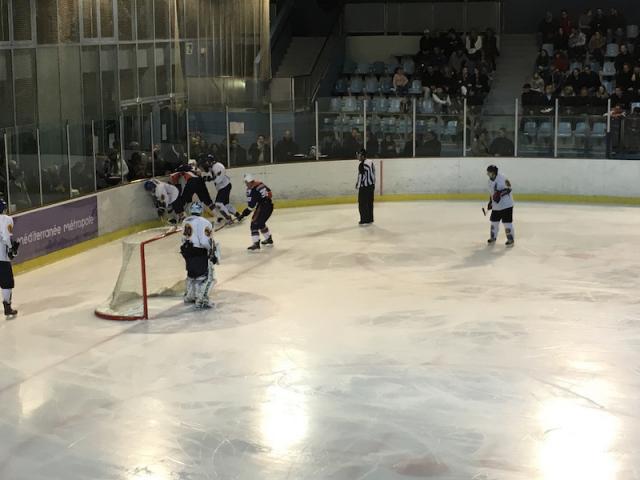 Photo hockey Division 3 - D3 : Play Off 1/4 de finale - Retour : Montpellier  vs Champigny-sur-Marne - Montpellier dans le carr